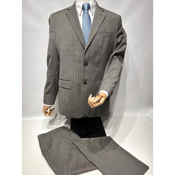 Banana Republic Gray Brown Taupe Pinstripe Wool Blend Suit Size 40R Pants 34x32 - Picture 1 of 16
